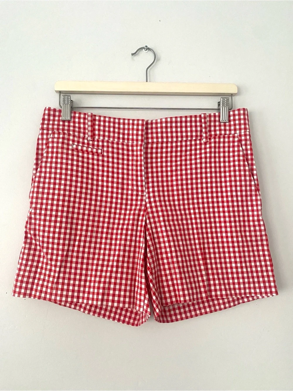Ann Taylor Red and White Gingham Bermuda Shorts Sz4 / 6” Inseam Preppy Summer